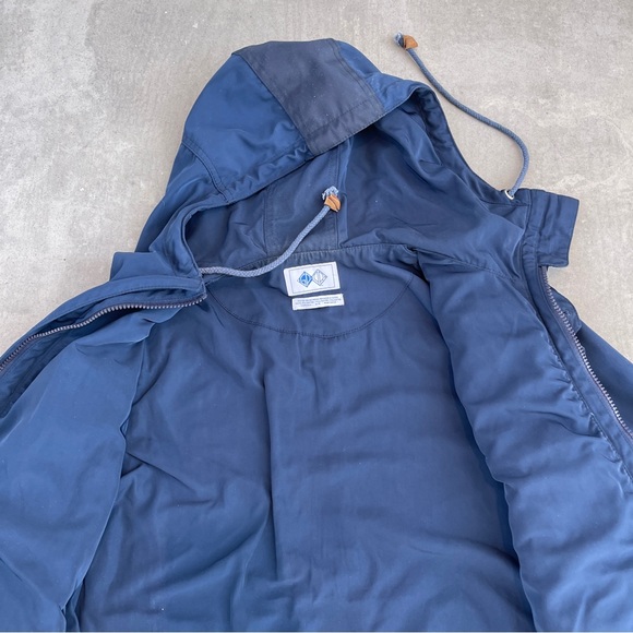 Stylish Blue Jacket for Men - Pockets for Convenience - Picture 7 of 10